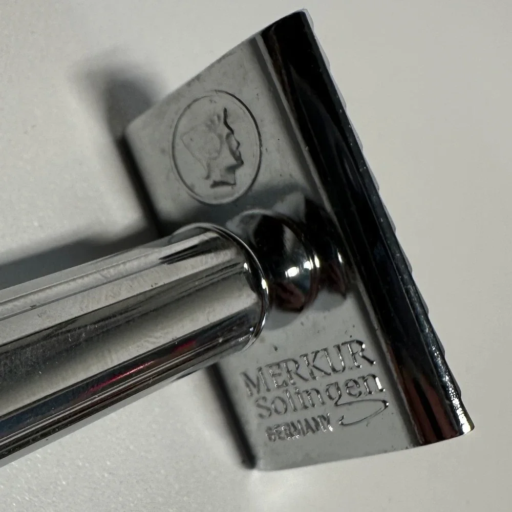 MERKUR Adjustable Safety Razor Made in Solingen Germany Vtg 1970's RARE